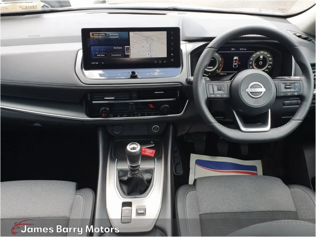Nissan QASHQAI 1.3 PET Mild Hybrid SV Premium - Image 3