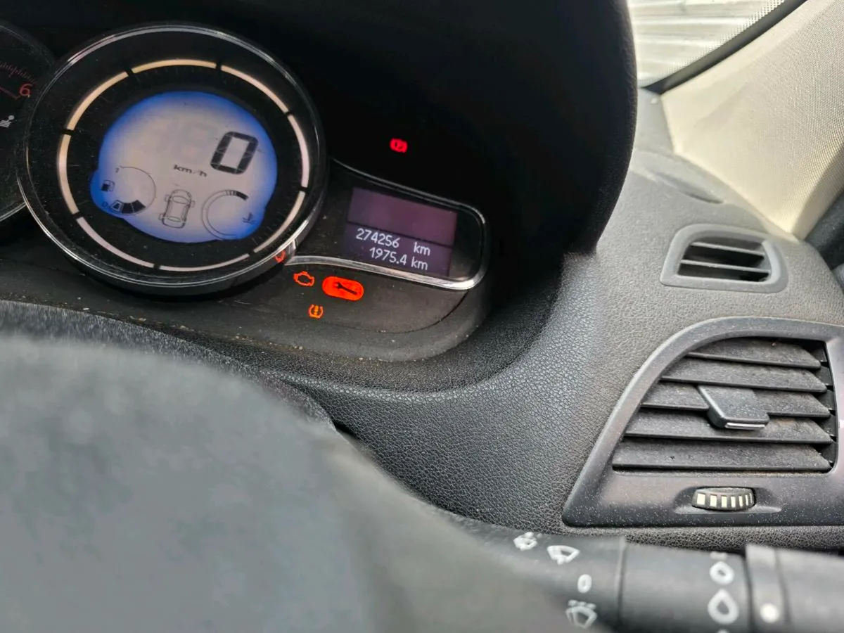 152 Renault fluence - Image 4