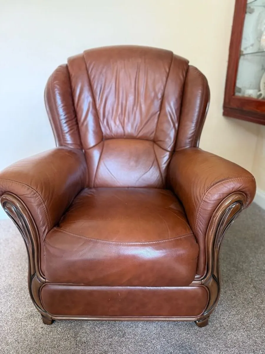 couch and two chairs - Image 2