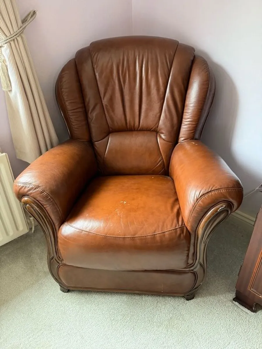 couch and two chairs - Image 4