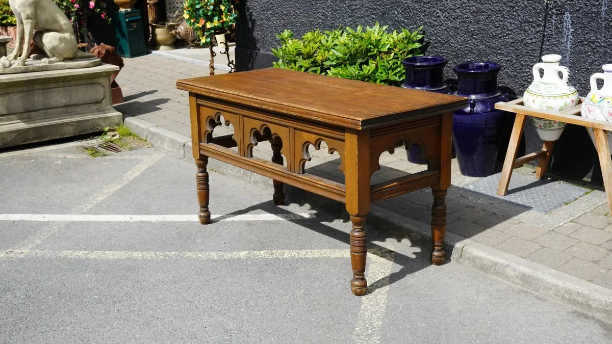 🕍 Antique Irish Gothic Revival Church Table - Image 3