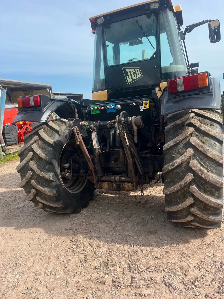 JCB Fastrac 2135 - Image 4