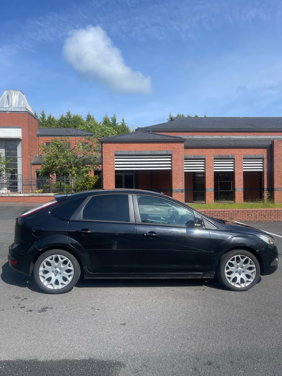Ford Focus - Image 1