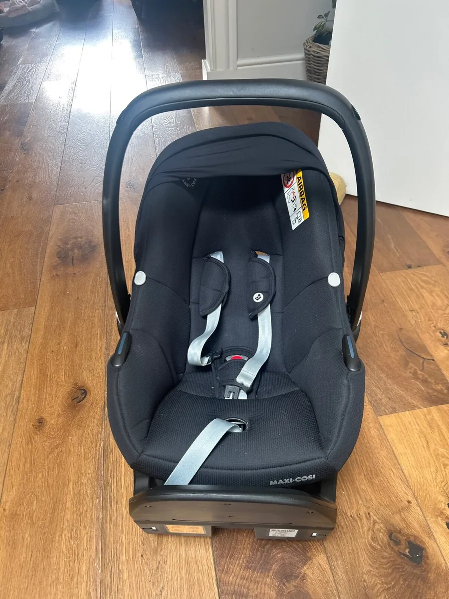Maxi cosy car seat - Image 1