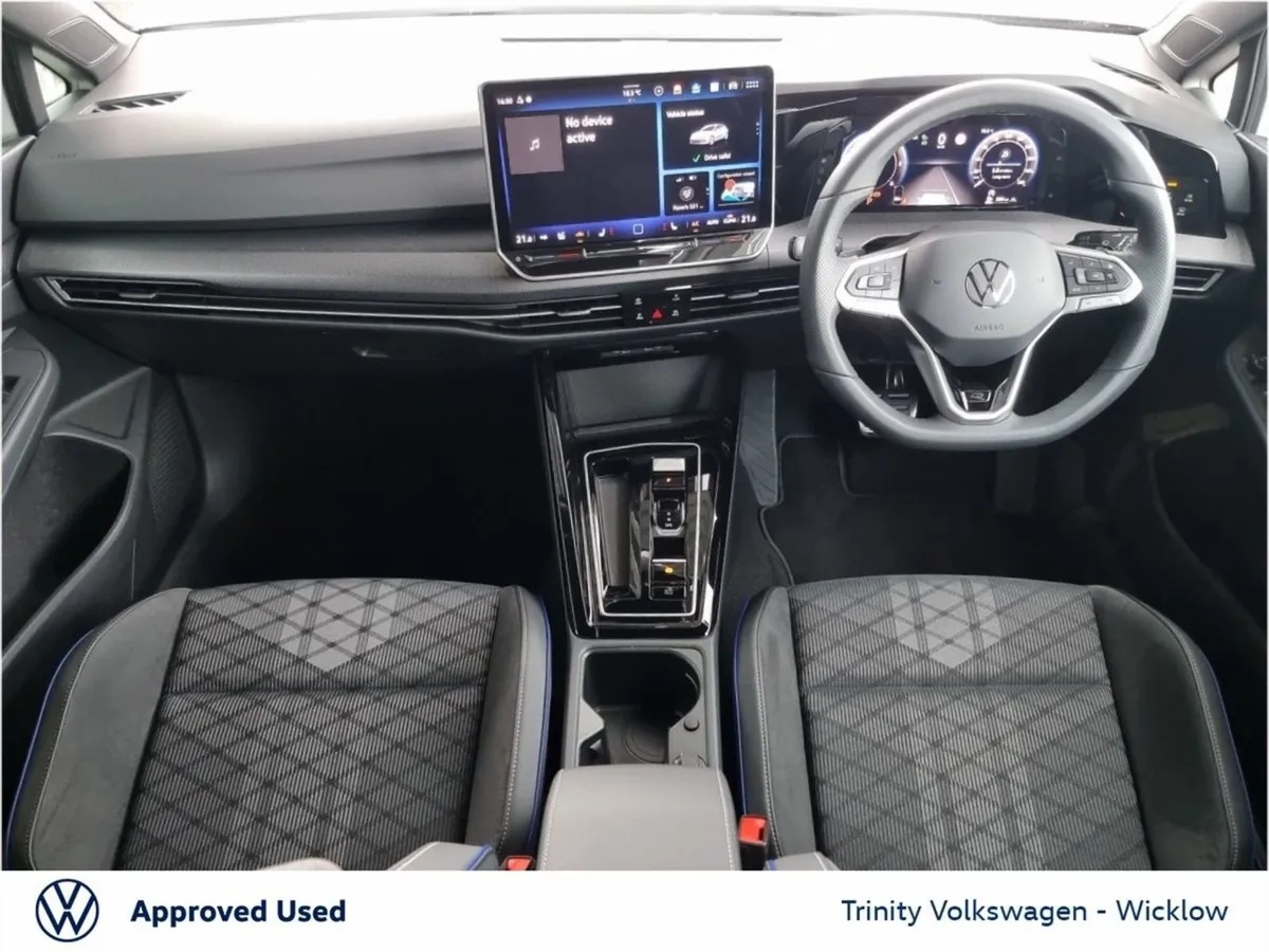 Volkswagen Golf Deposit Taken  R-line DSG Automat - Image 2