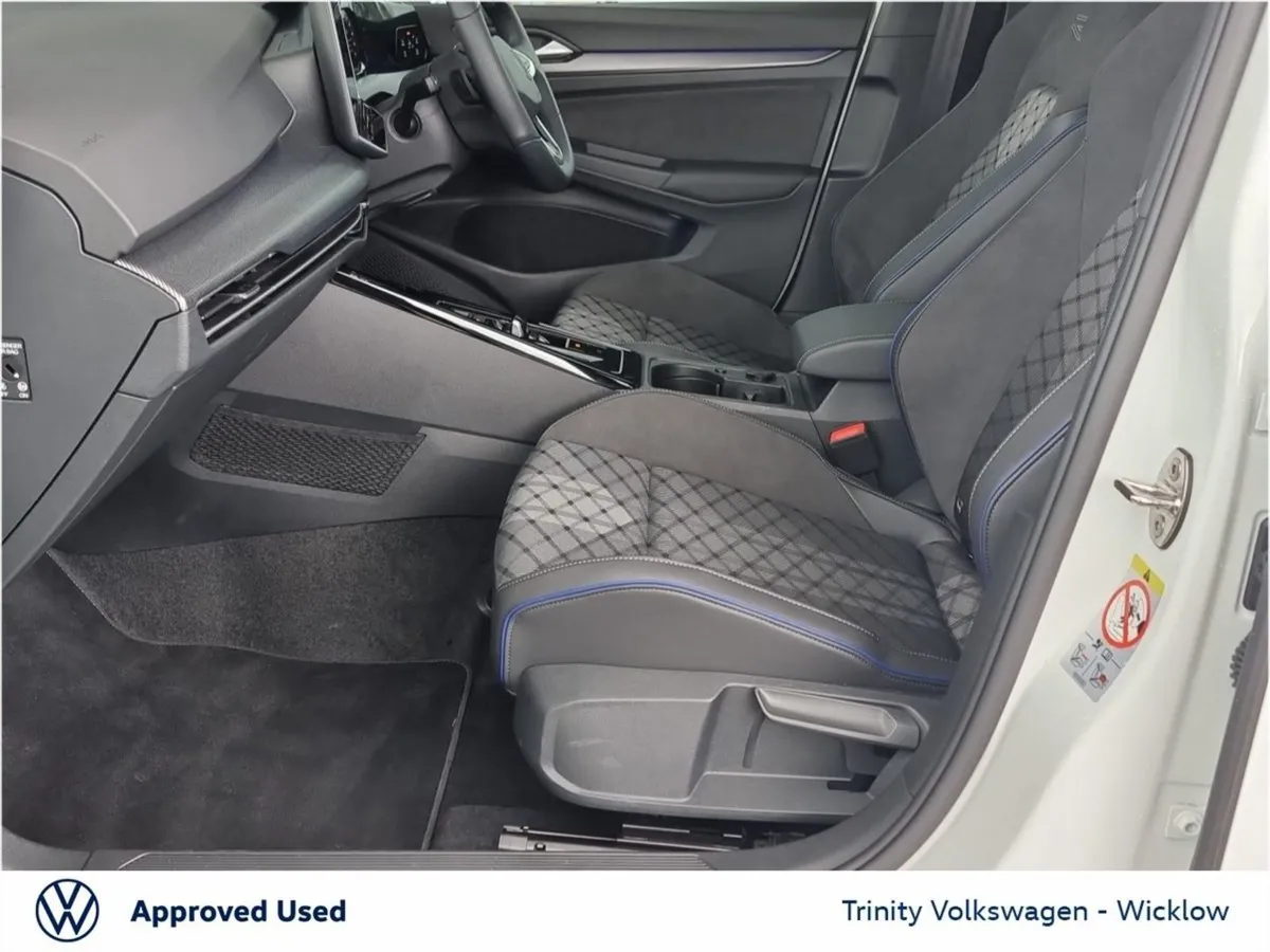 Volkswagen Golf Deposit Taken  R-line DSG Automat - Image 4