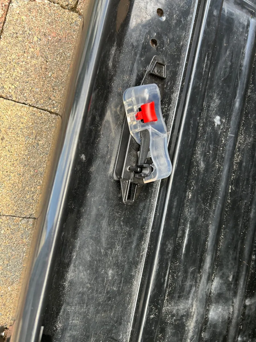 Roof Box Exodus 470L - Image 3