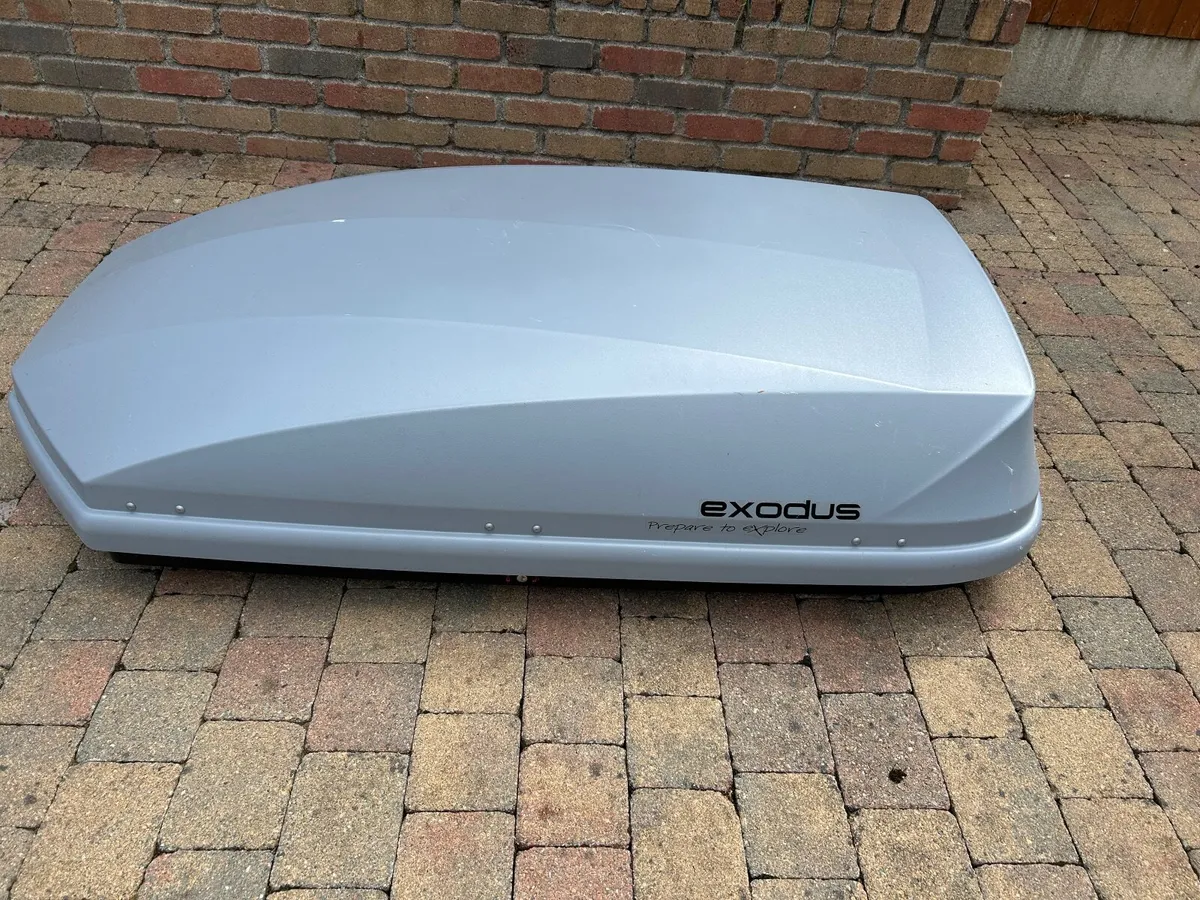 Roof Box Exodus 470L - Image 1