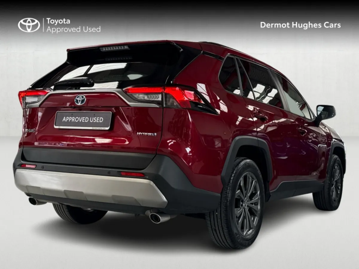 Toyota RAV4 RAV4 HYBRID PLATINUM FWD - Image 2