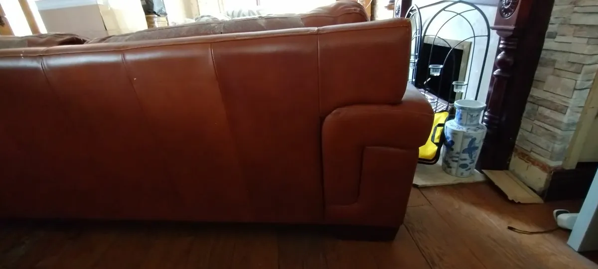 Leather 3 & 2 seater sofa - Image 2