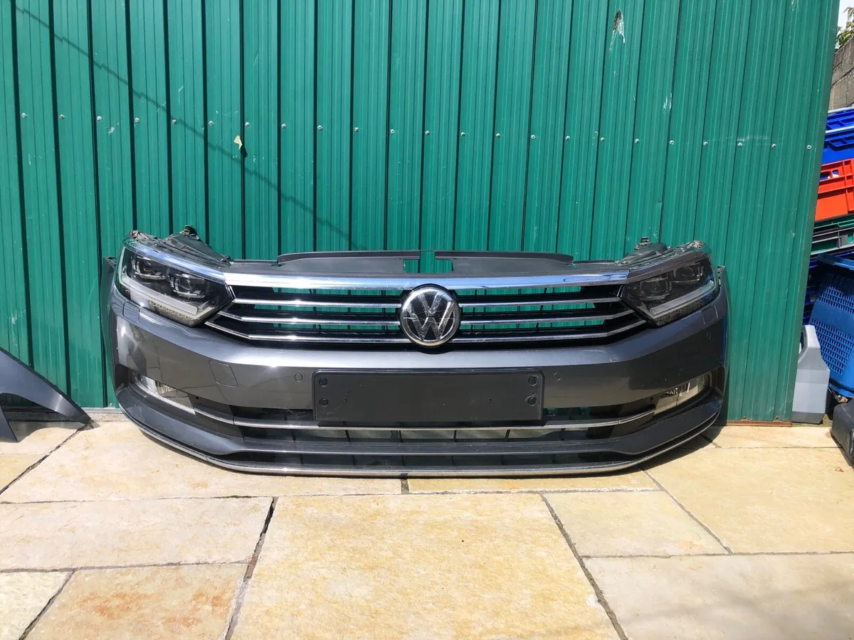 2019 Passat b8 xenon led headlight - Image 1
