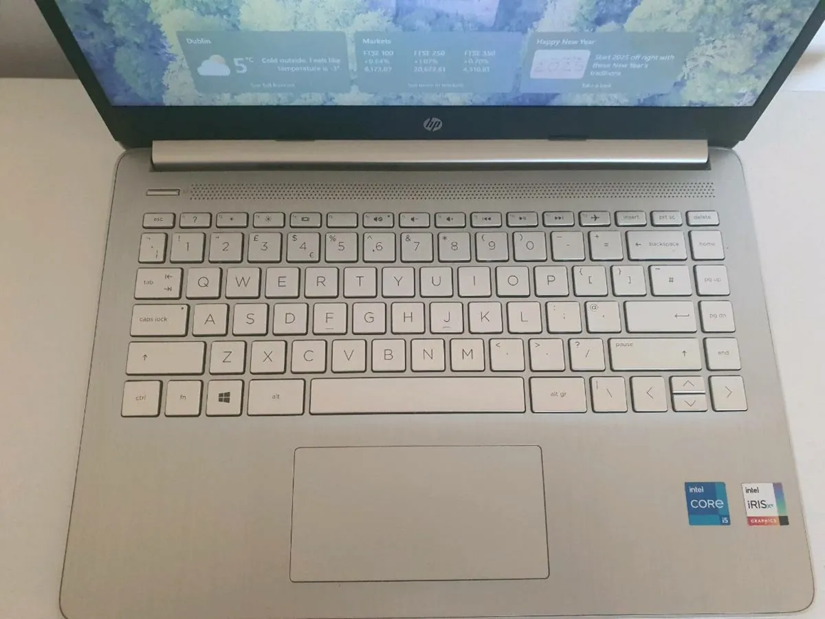 Hp laptop - Image 1