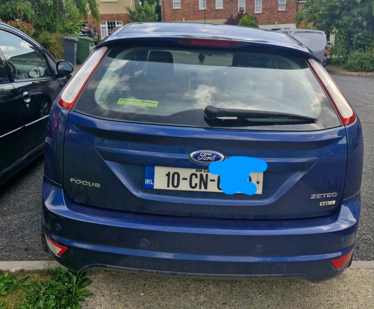 10 Ford Focus - Image 4