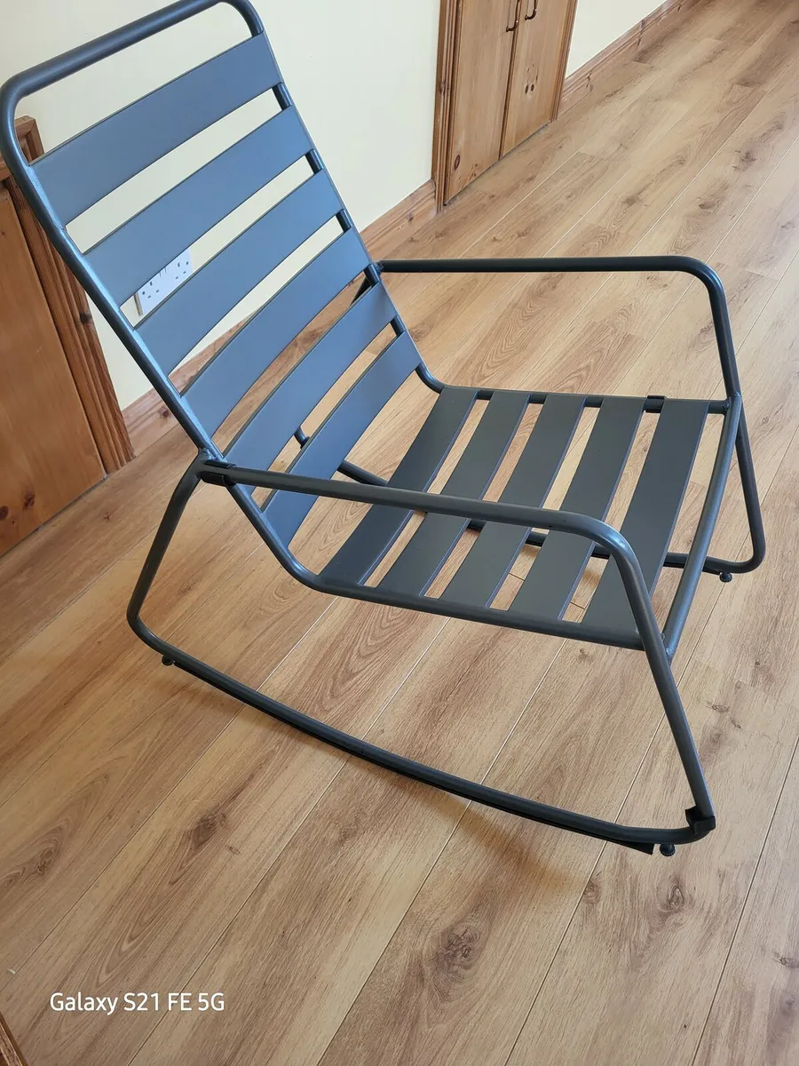 Rocking chair - Image 1