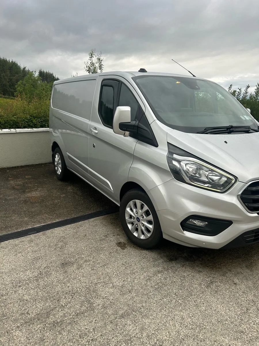 Ford Transit Custom - Image 2