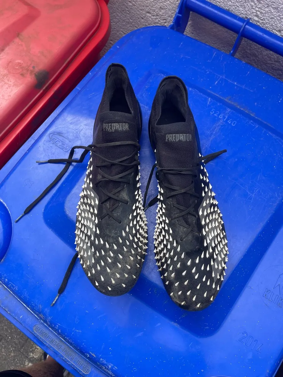 Adidas predators freak .1 low football boots - Image 3