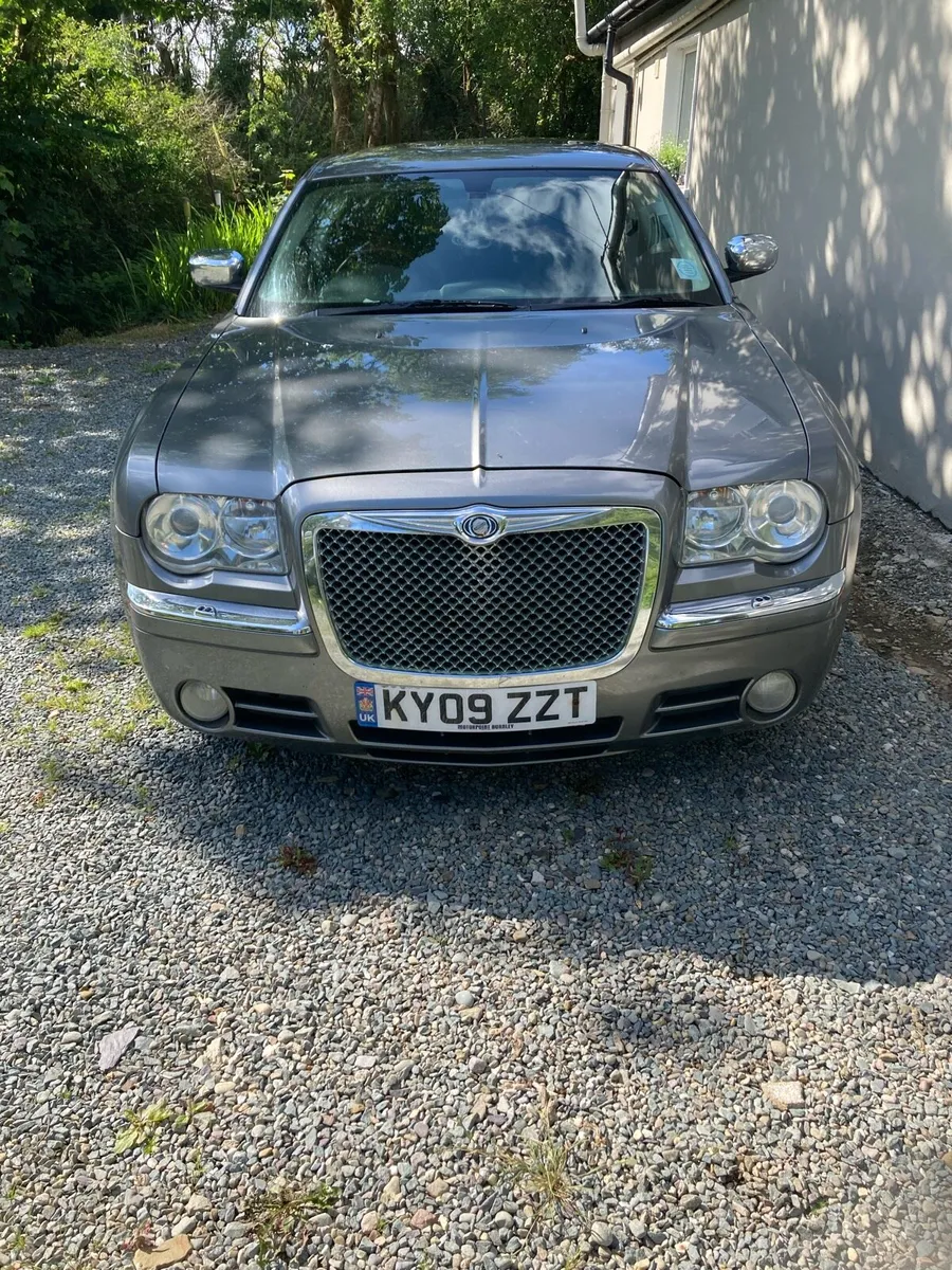 Chrysler 300c  diesel - Image 1
