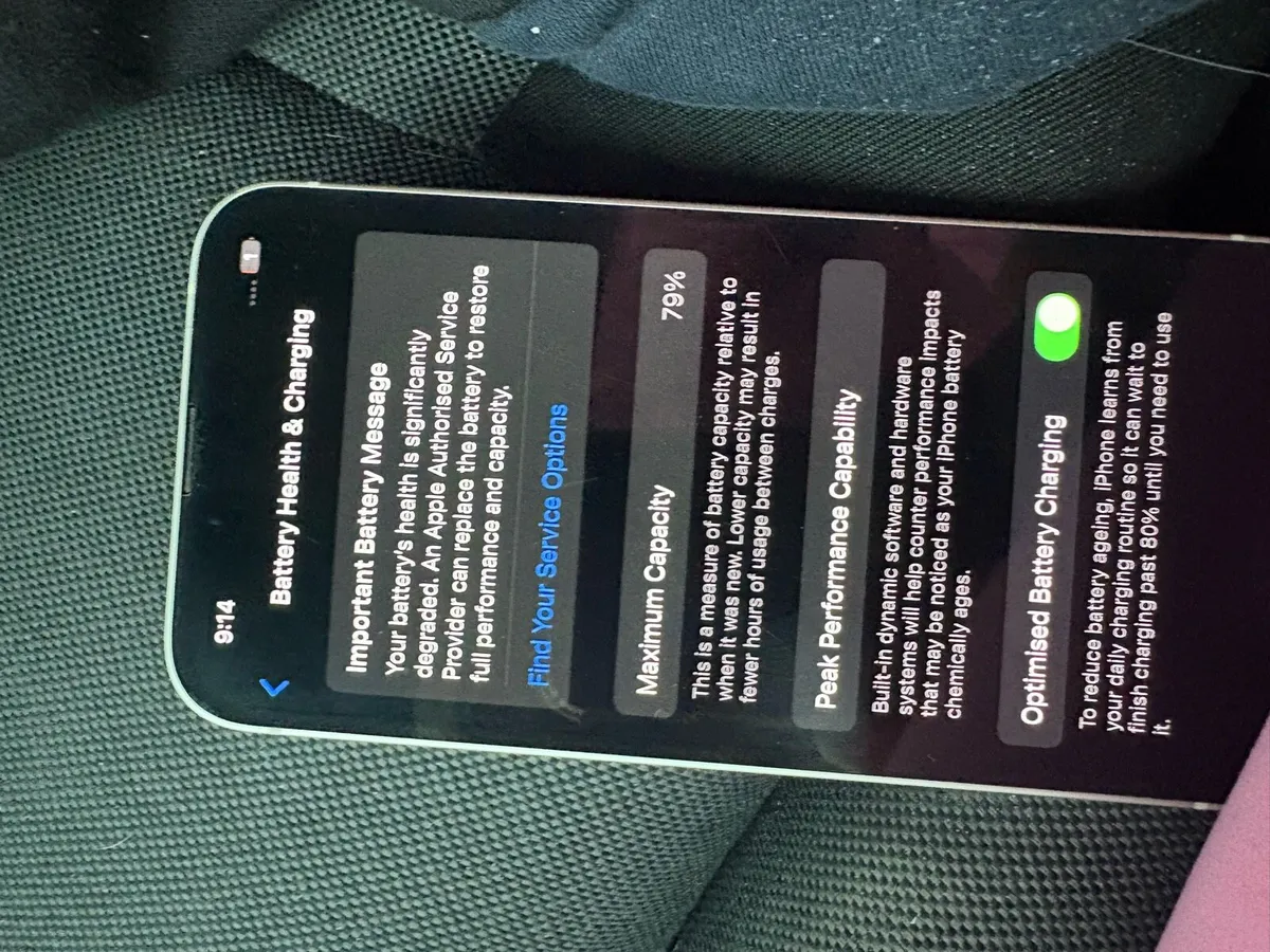 iPhone 14 - Image 4