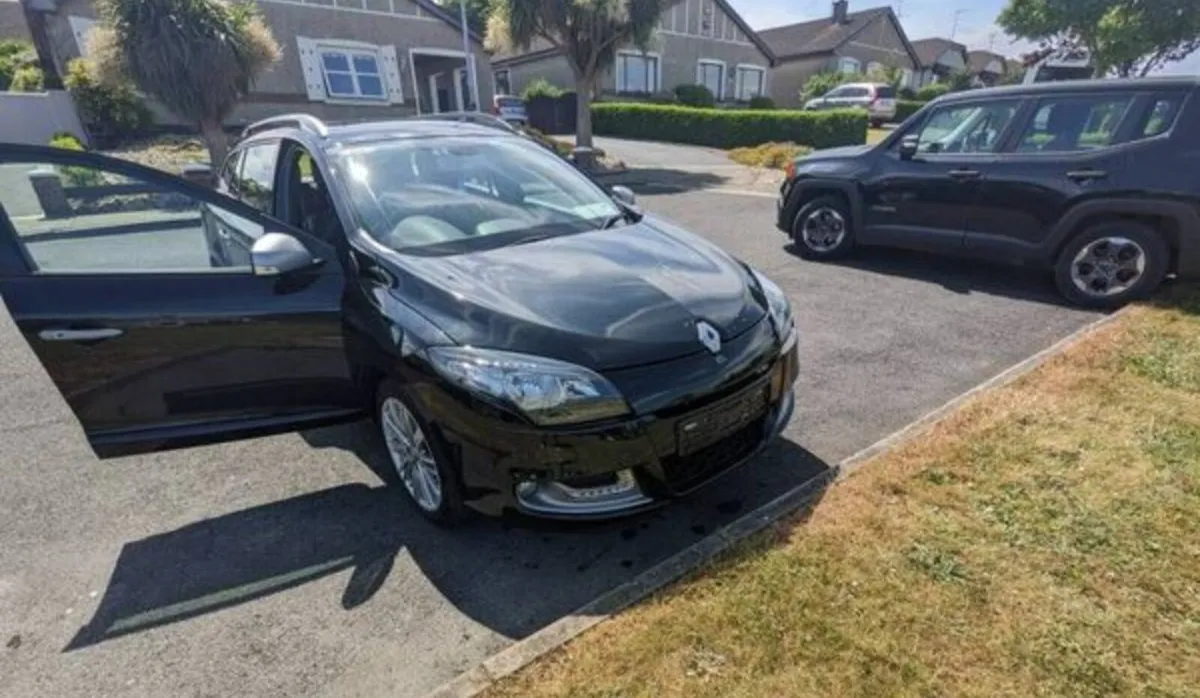 Renault Megane Megane gt 2013, runs great.

NCT un - Image 1