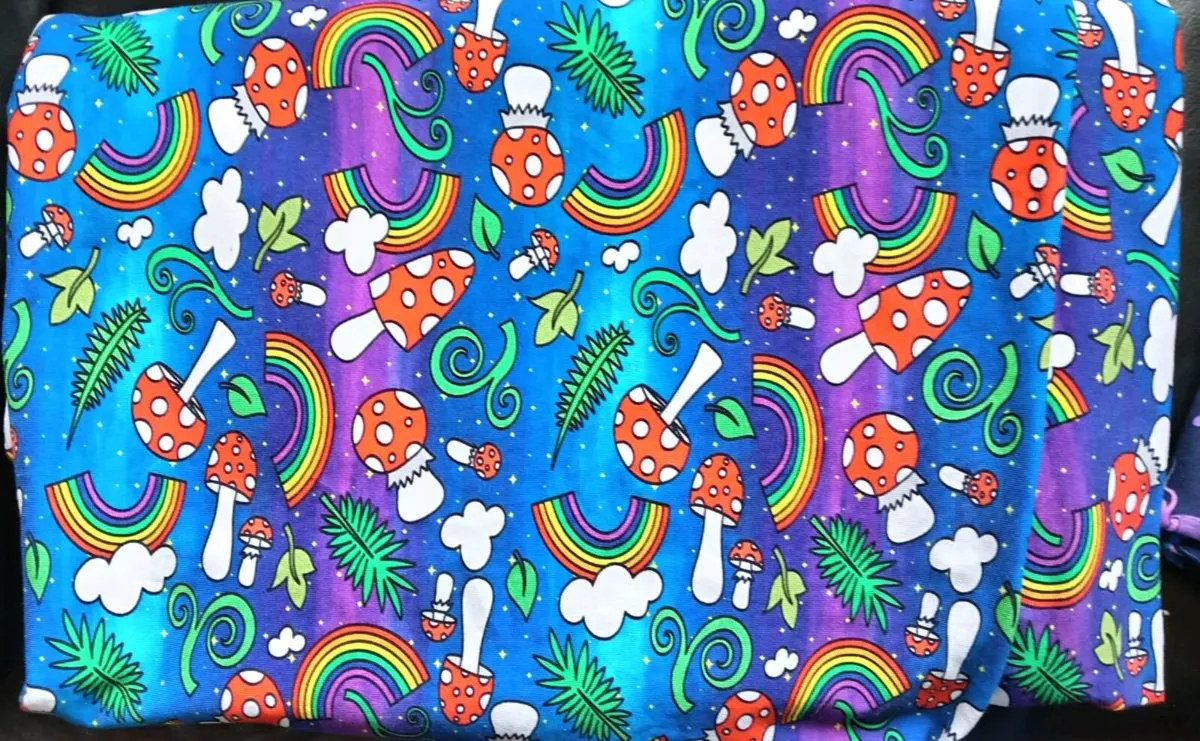 Various Stretchy Colourful Fabric - Image 3