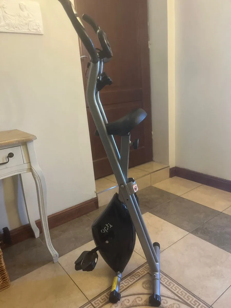 Exercise bike - Image 1