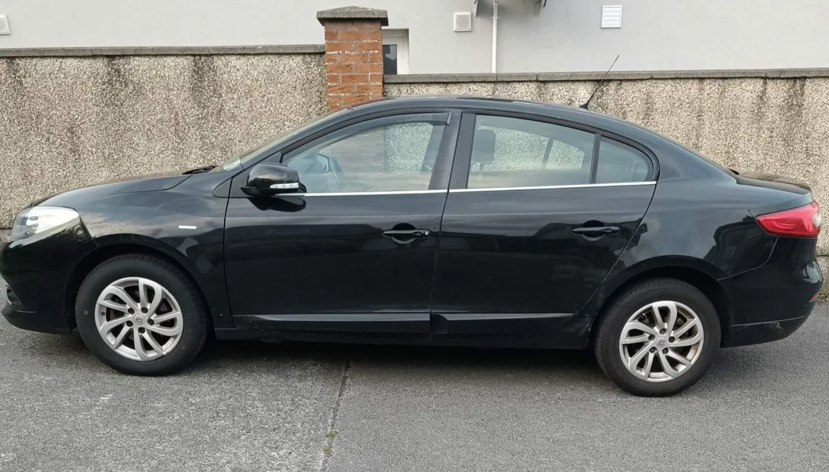 Renault Fluence 2015 - Image 2