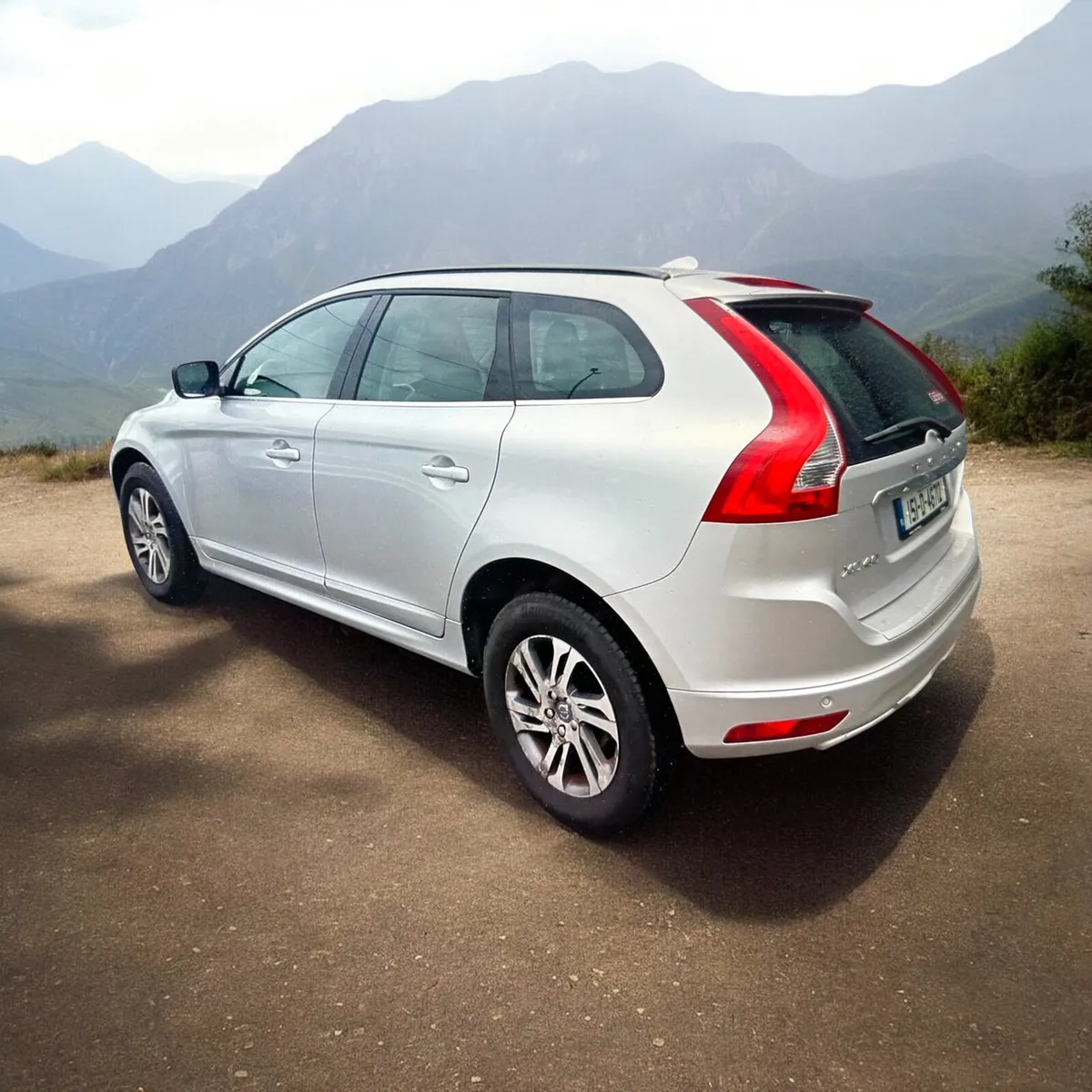 Volvo XC60 D4 (181hp) FWD SE 2.0 - Image 4