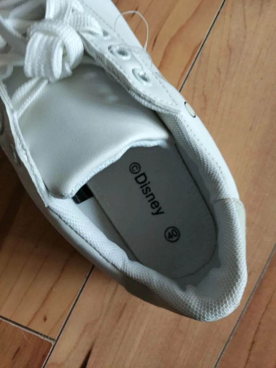 Ladies/girls Trainers - Image 2