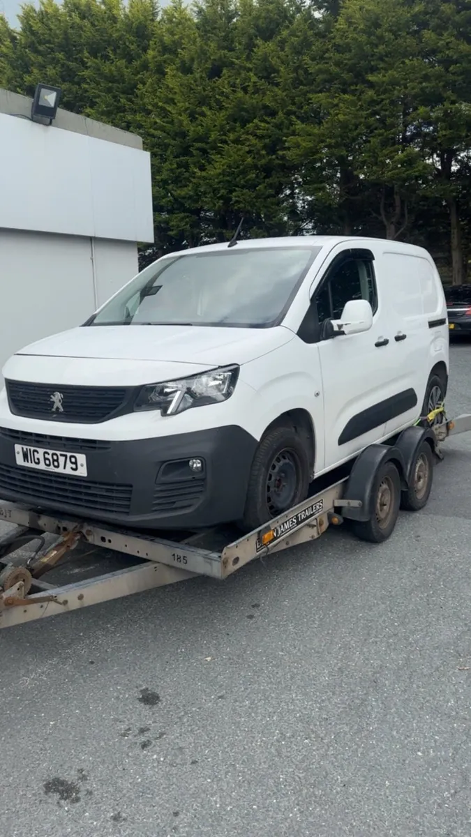 2019 Peugeot partner need engine  Northern reg - Image 3