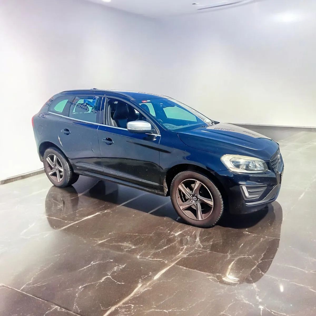 Volvo XC60 D4 (181hp) FWD R-Design - Image 3