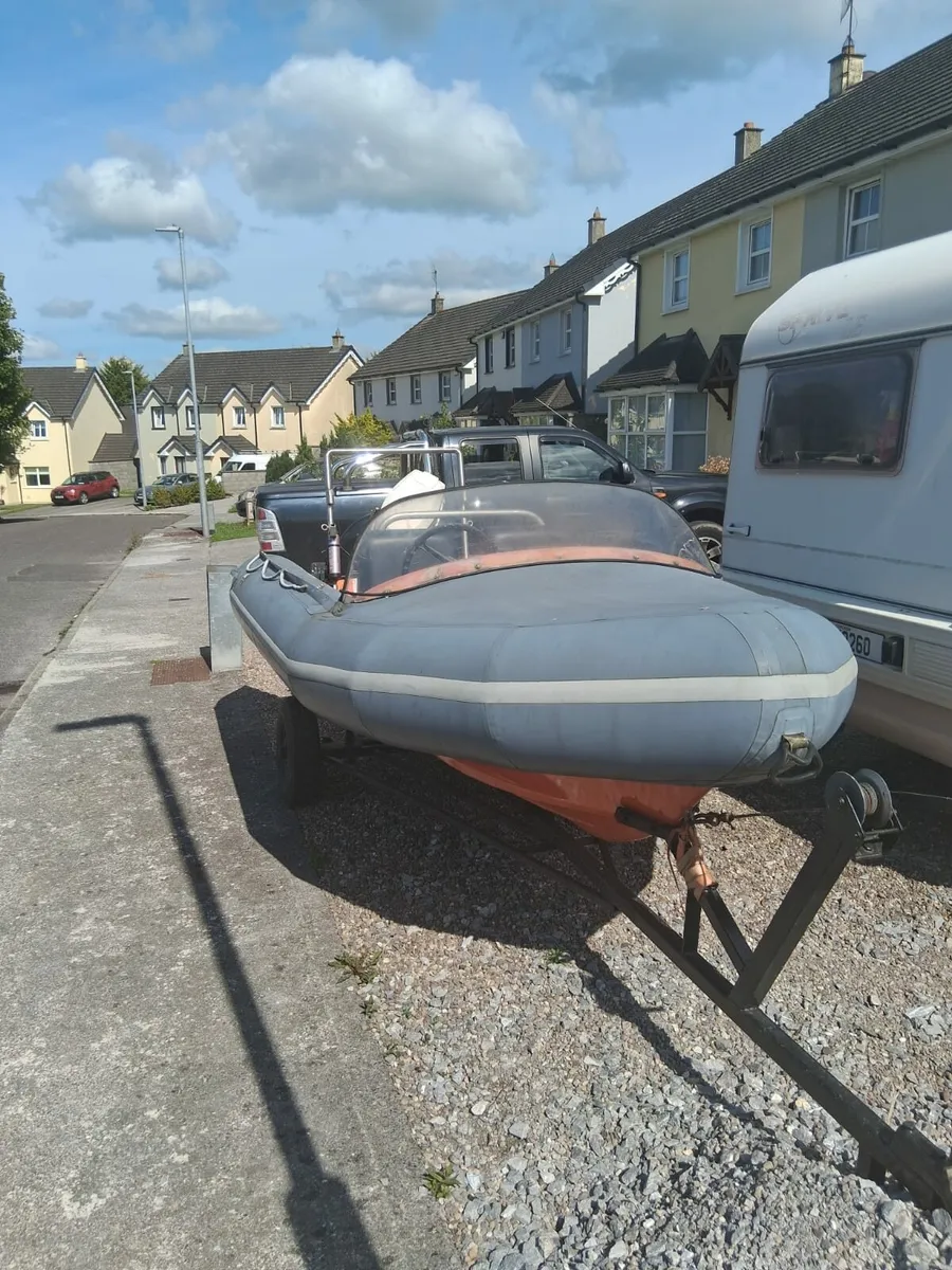 4m Avon Sea rider, 30hp engine and trailer - Image 1