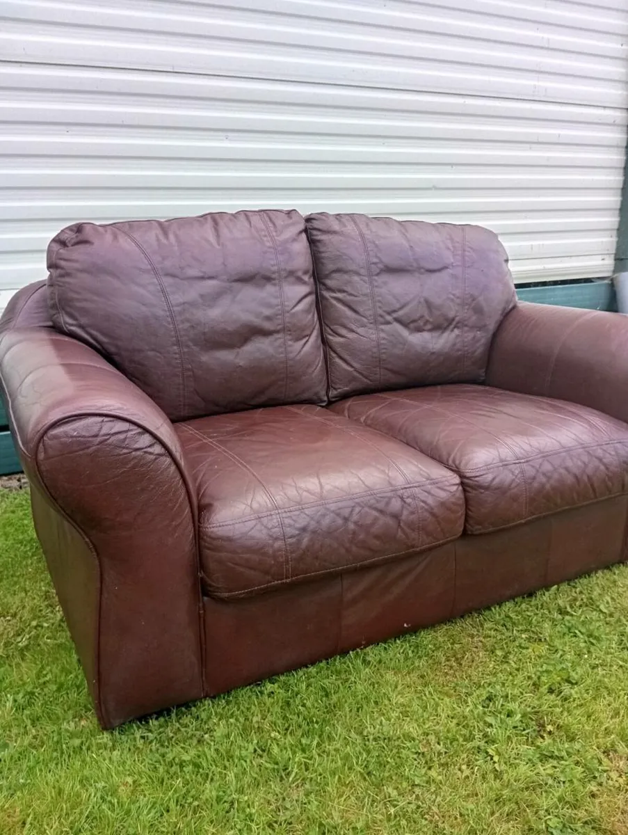 Leather 2 seater sofa x 2 - Image 3