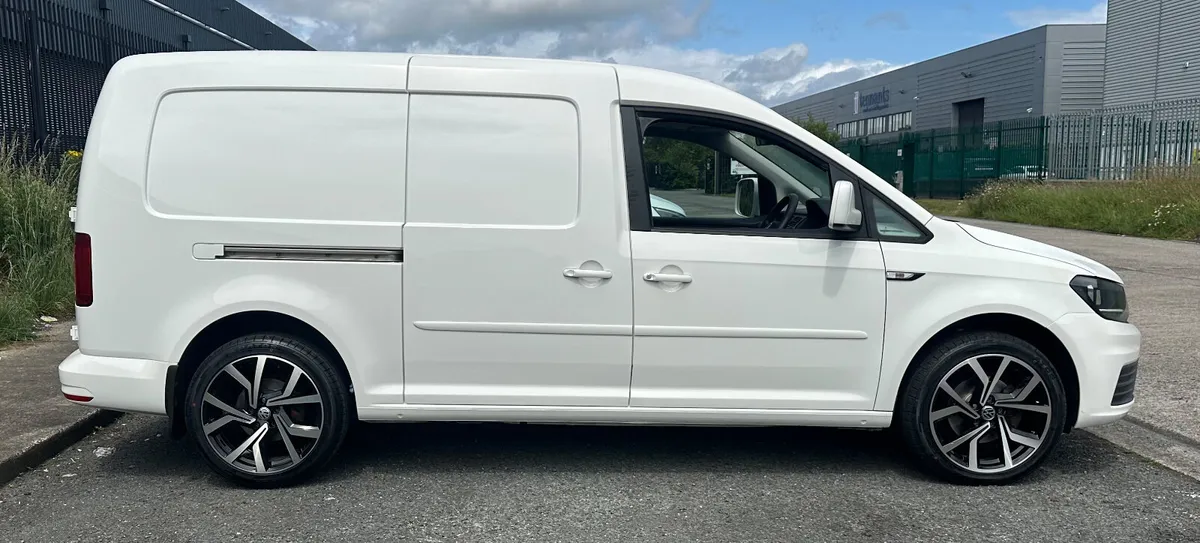 192 Volkswagen Caddy Maxi 102Bhp - Image 3