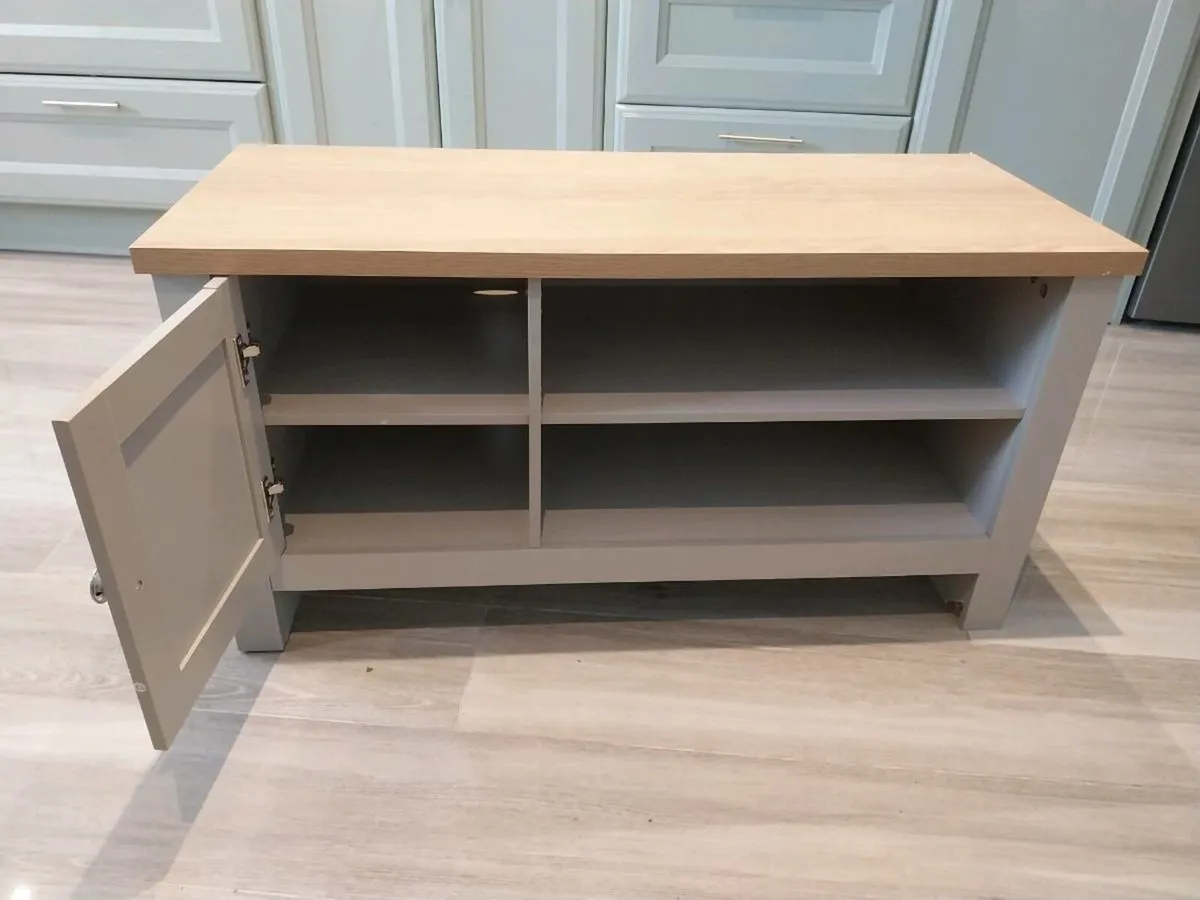 Television stand - Image 2