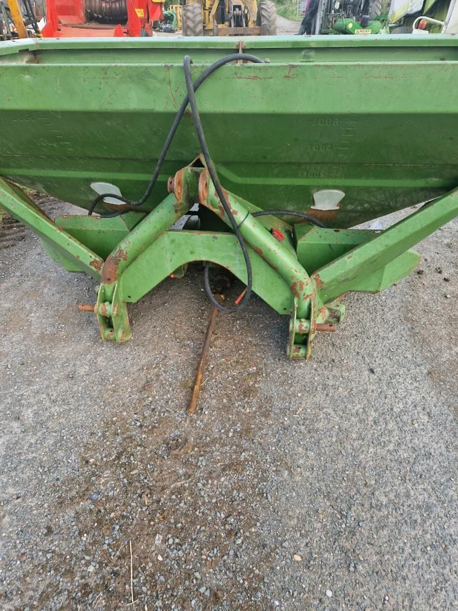 Fertiliser spreader - Image 4