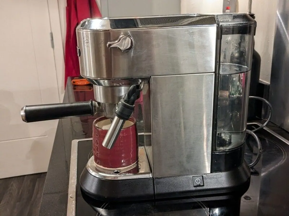Delonghi Dedica Espresso Coffee Machine, 50 euro of extras included - Image 3