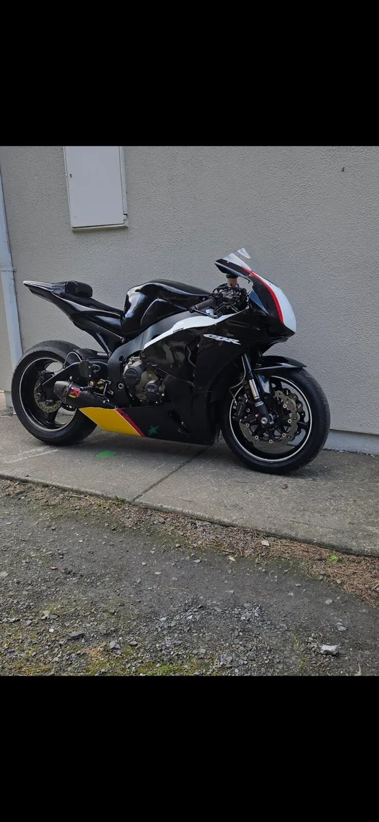 08 cbr1000rr - Image 1