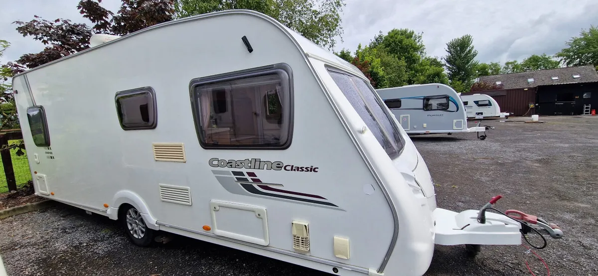 Swift Coastline fixed bed caravan - Image 1