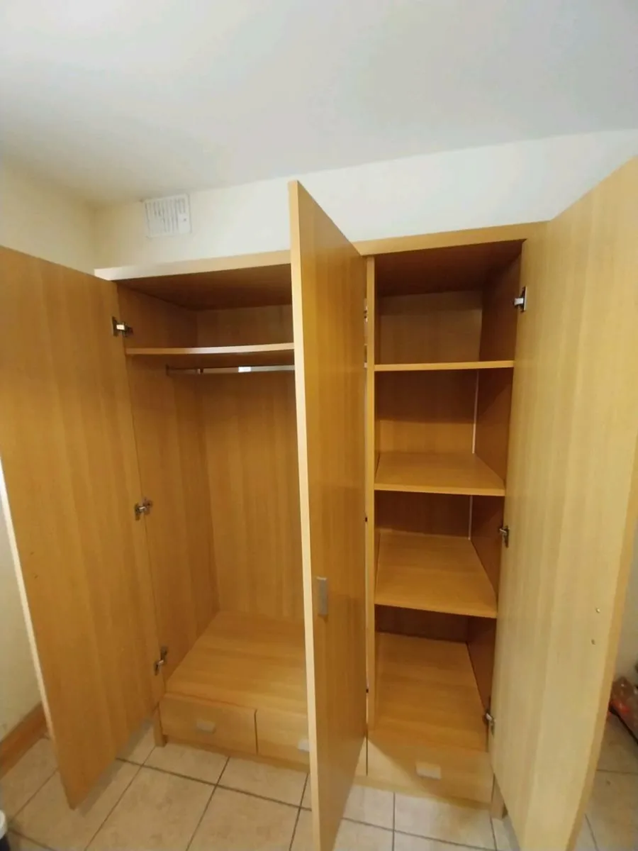 Wardrobe - Image 4