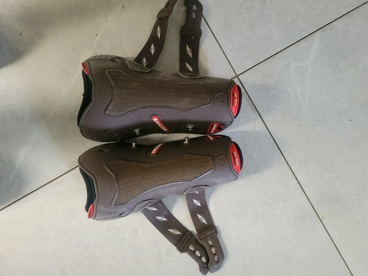 Tack - Image 1