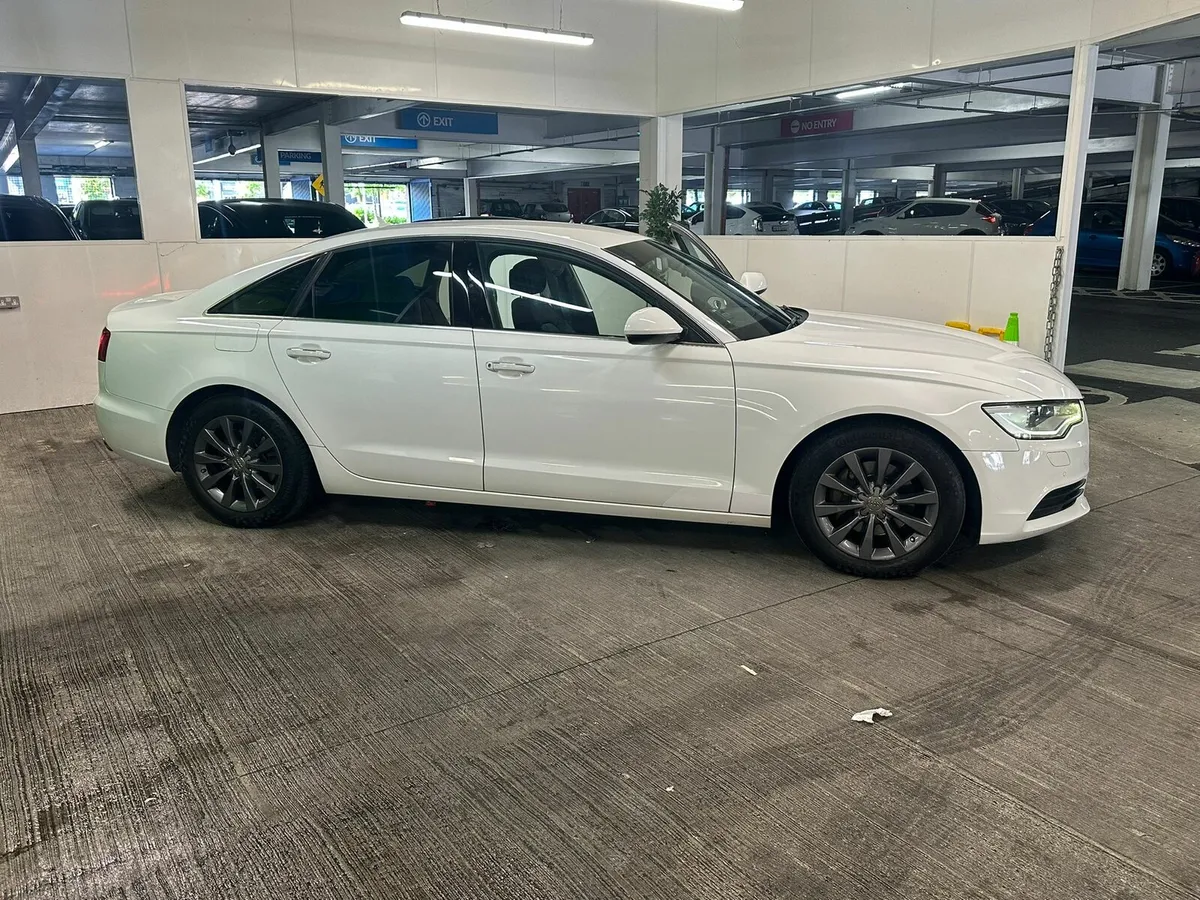 Audi A6 - Image 2