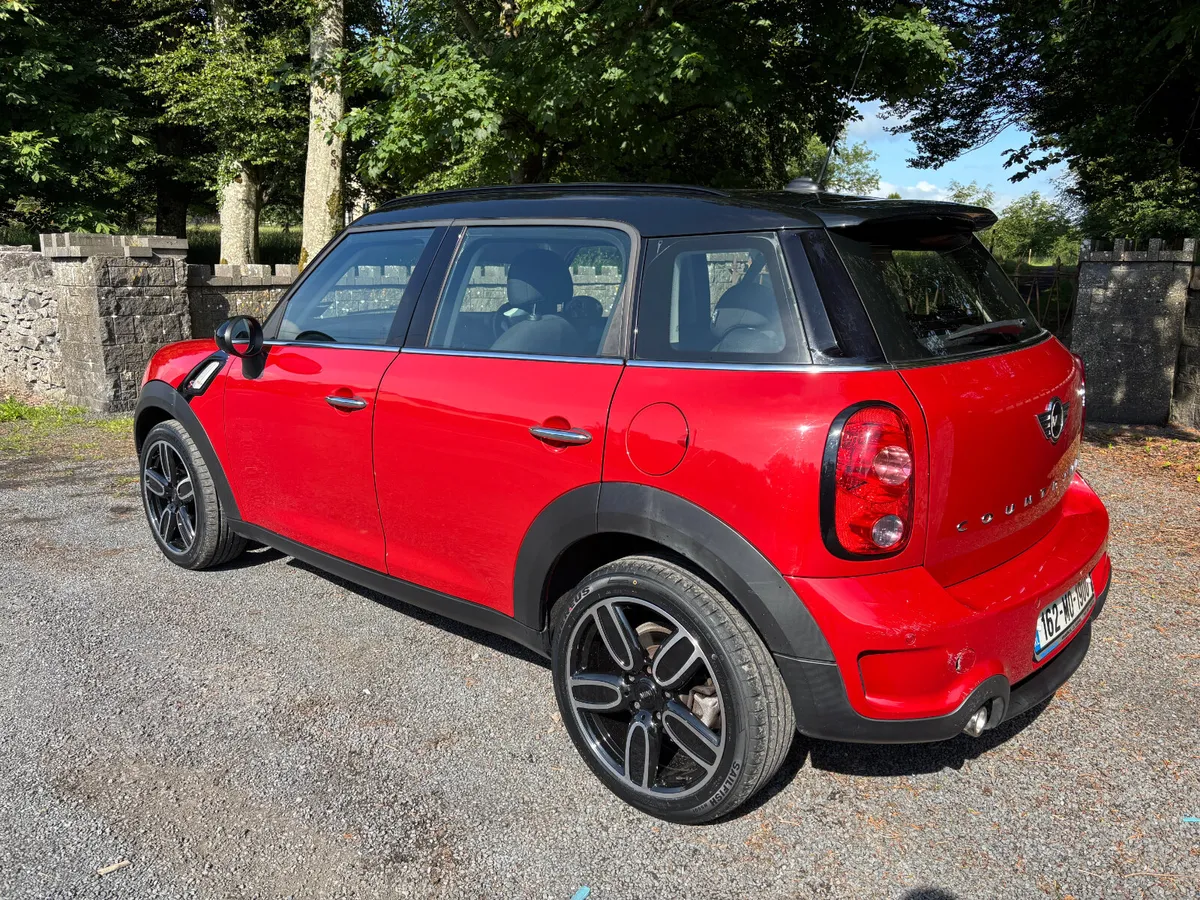 Mini Cooper D Countryman 2016 - Image 3