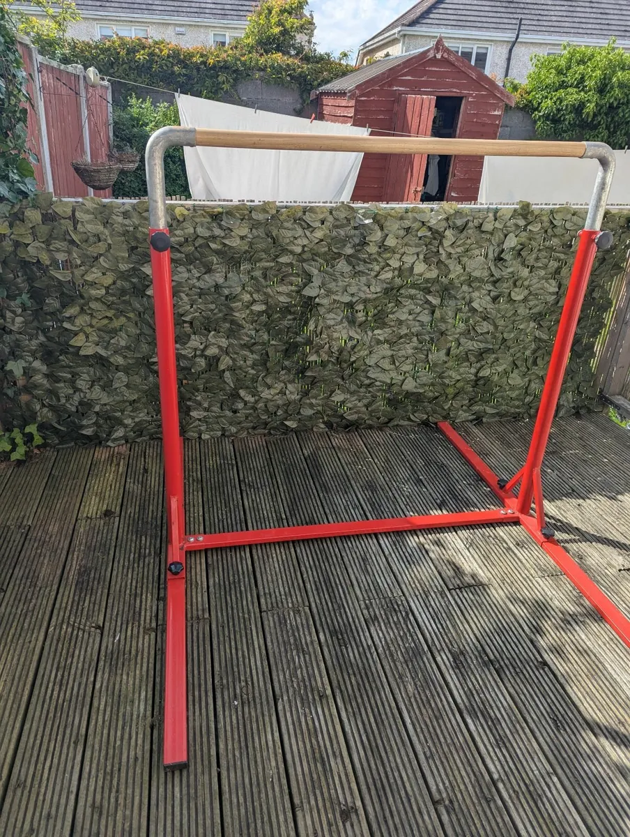 Gymnastics bar - Image 2