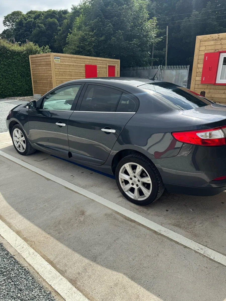 Renault fluence Tom Tom model - Image 3