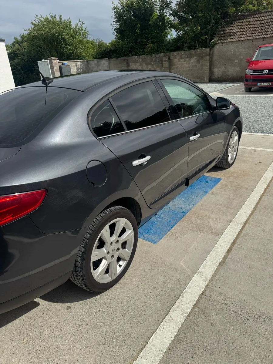 Renault fluence Tom Tom model - Image 4