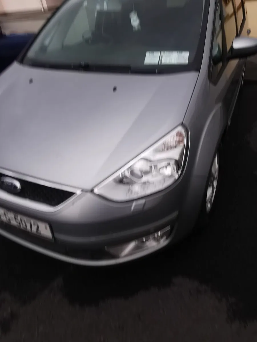Ford Galaxy 2010 - Image 2
