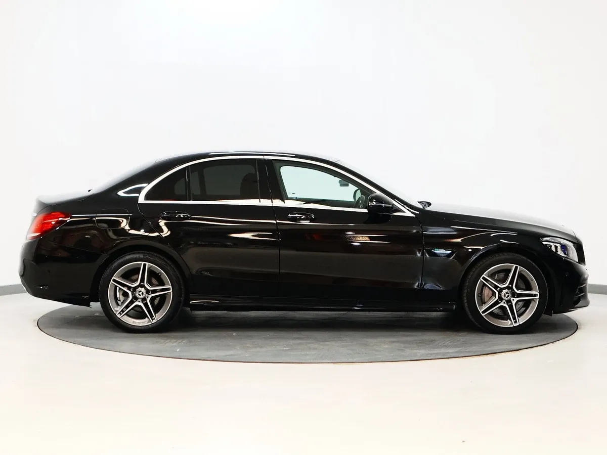 *53* 2021 Mercedes-Benz C-CLASS AMG LINE - Image 3