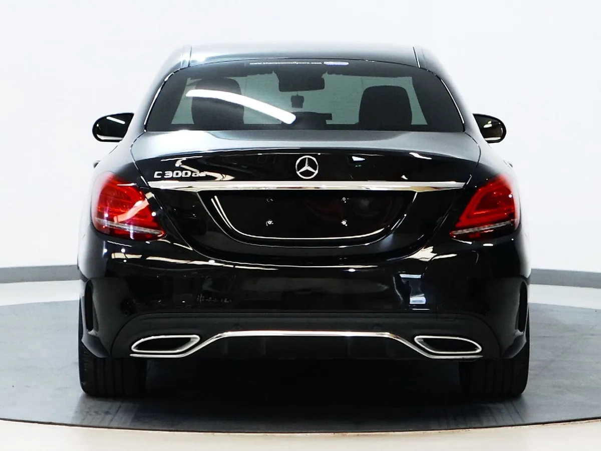 *53* 2021 Mercedes-Benz C-CLASS AMG LINE - Image 4