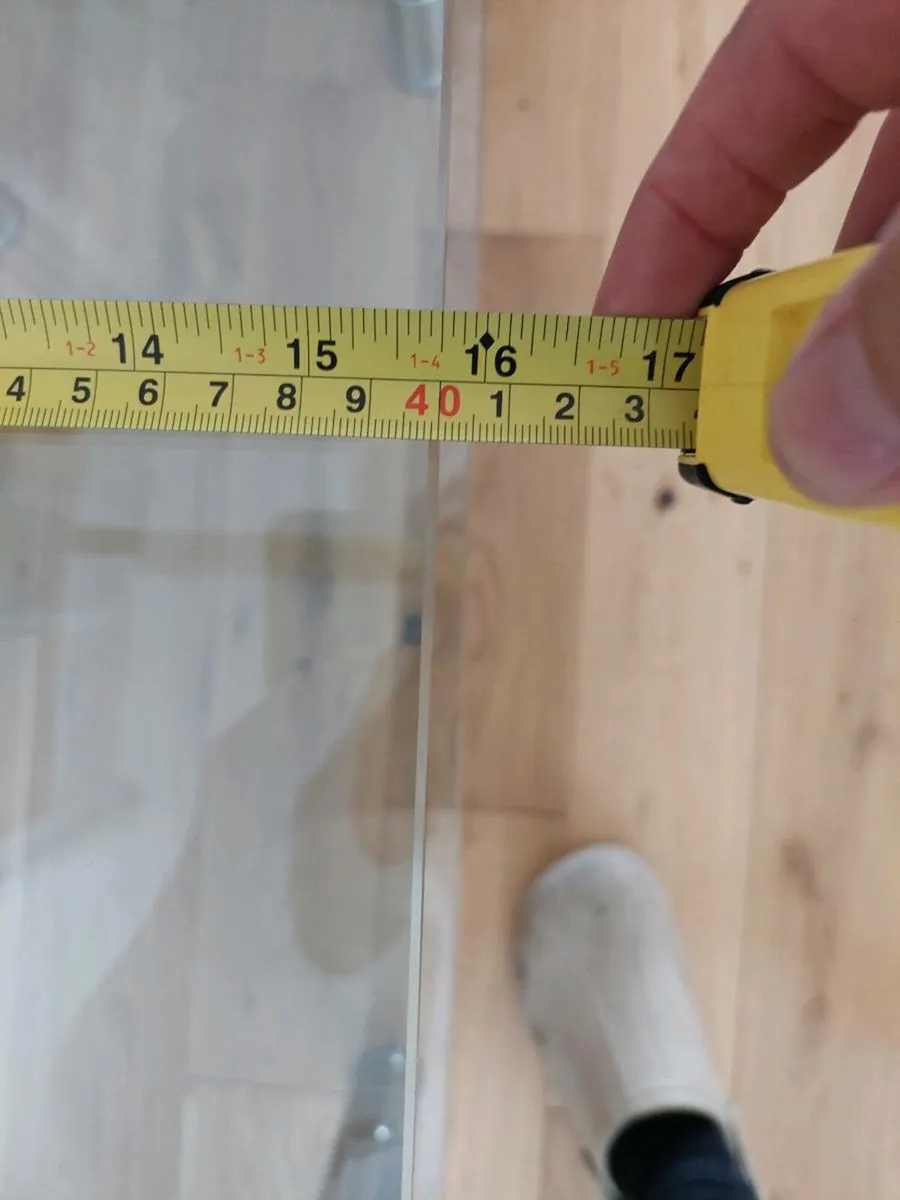 Glass tv stand - Image 4