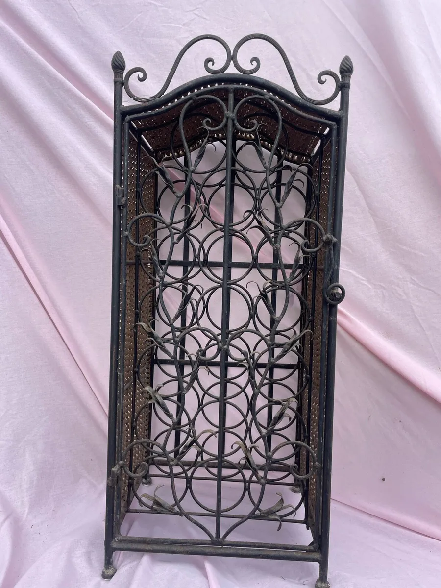 Wine rack - Image 1